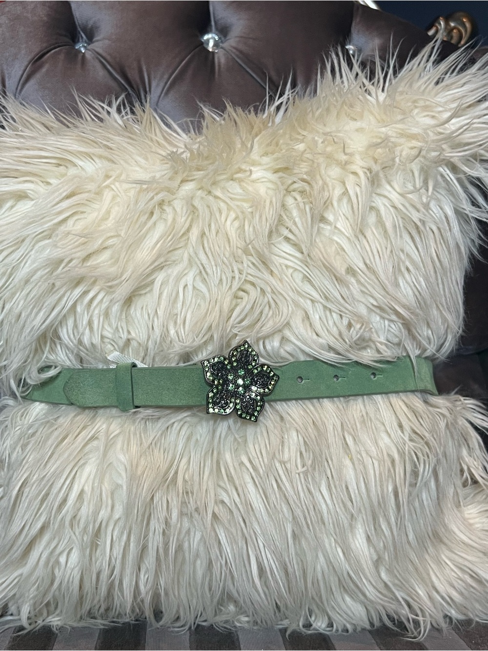 🌿💚 Sage Green Suede-Look Belt with Sparkling Rhinestone Flower Buckle ✨🌸